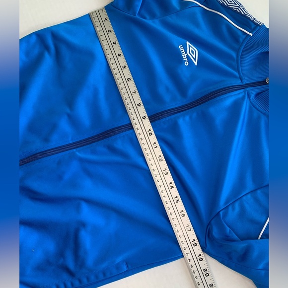 Umbro Men’s Soccer Jacket - Excellent Condition - Blue - Small - Picture 9 of 16